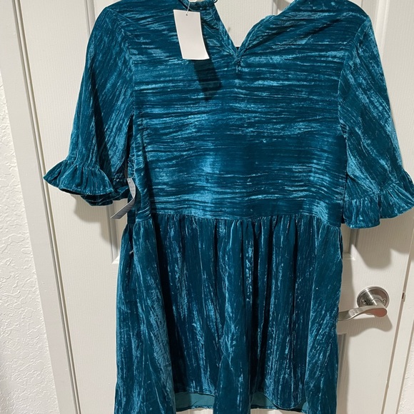 Melloday velvet ruffle sleeved mini dress - Picture 5 of 7